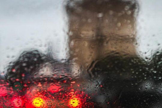 Έρχονται καταιγίδες κατηγορίας «3» - Συστάσεις από την πολιτική προστασία